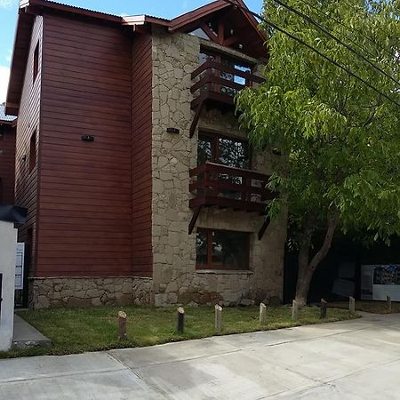 Departamentos Tres De Caballeria Сан-Мартин-де-лос-Андес Экстерьер фото